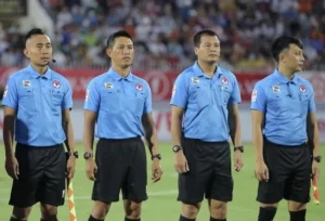 Trợ lý trọng tài bóng đá và vai trò quan trọng trong mỗi trận đấu